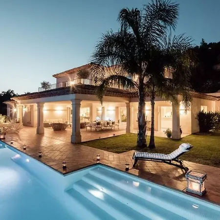 Villa Traverse De L'aiguade In France Grimaud