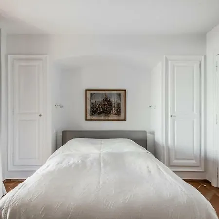 Traverse De L'aiguade In France Villa Grimaud