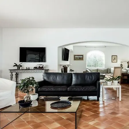 Villa Traverse De L'aiguade In France